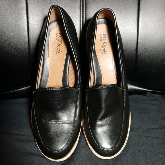 Eurosoft By Sofft Black Loafers Size 9 Chunky Heel - Picture 1 of 8